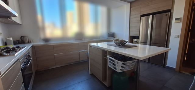 Sea-view apartment for sale in Syoufi, Beirut - photo 2