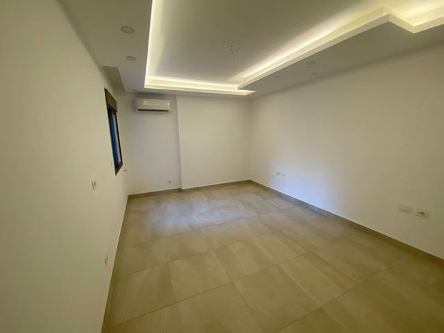 Apartment for sale in New Mar Takla,, Baabda - photo 3