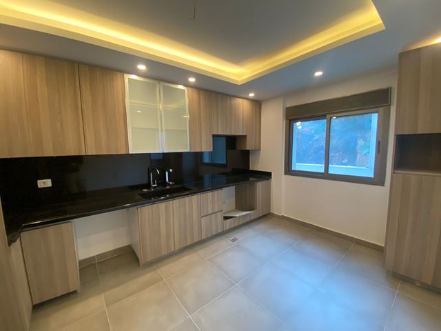 Apartment for sale in New Mar Takla,, Baabda - photo 2