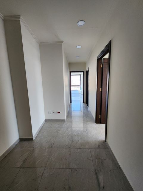 Office with a terrace for rent in Adlieh, Beirut - photo 2