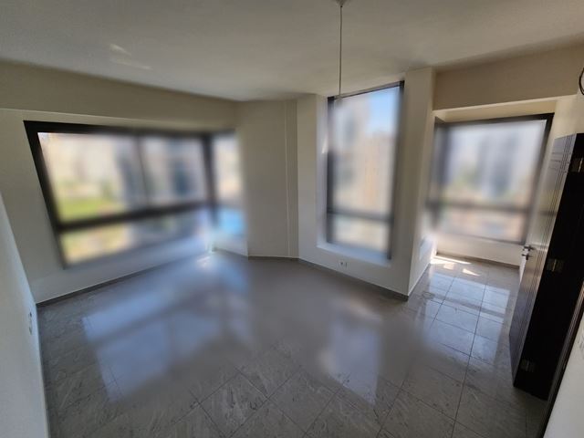 Office with a terrace for rent in Adlieh, Beirut