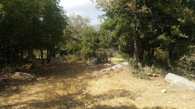 Land with a mountain view for sale in Tarchich, Baabda - photo 3
