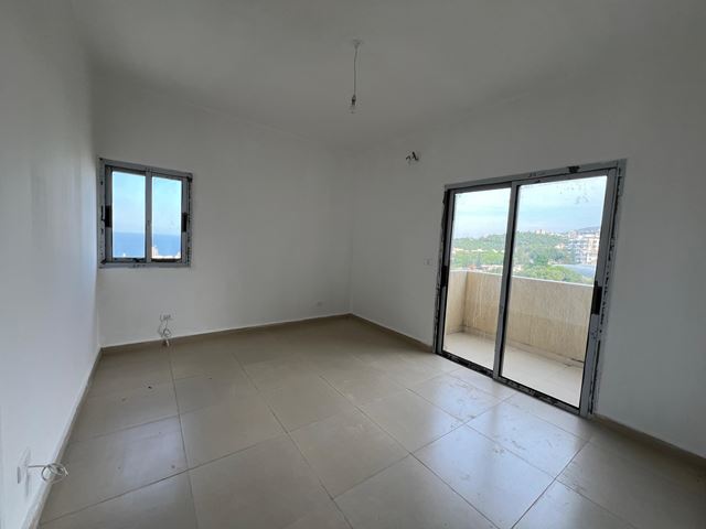 Sea-view apartment for sale in Kfaryassien, Keserwan - photo 3
