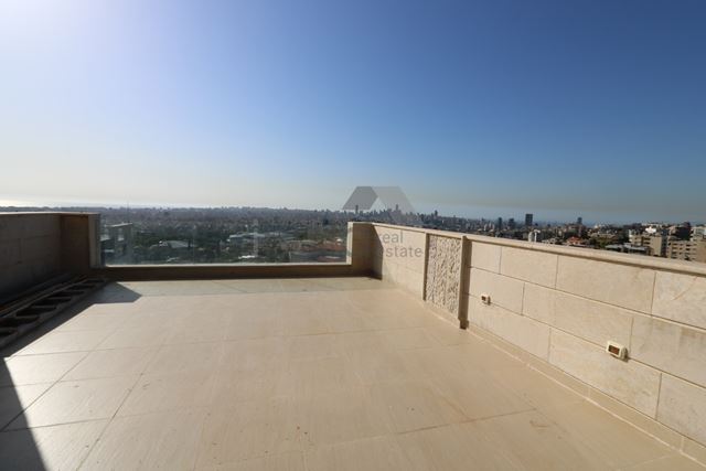Sea-view apartment for sale in Baabda