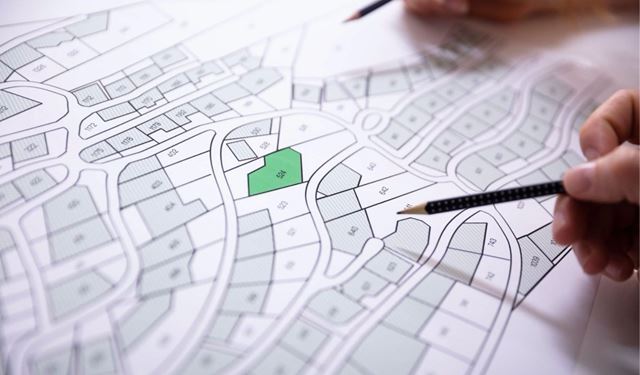 Land for sale in Deir Chamra, Metn