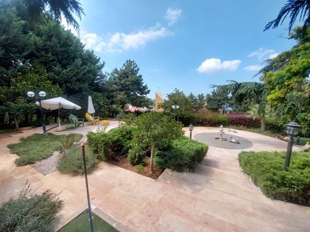 Sea-view apartment for rent in Broumana, Metn
