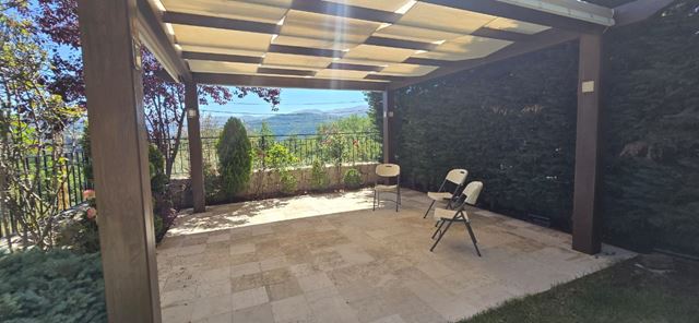 Villa with a garden for sale in Faytroun, Keserwan - photo 2