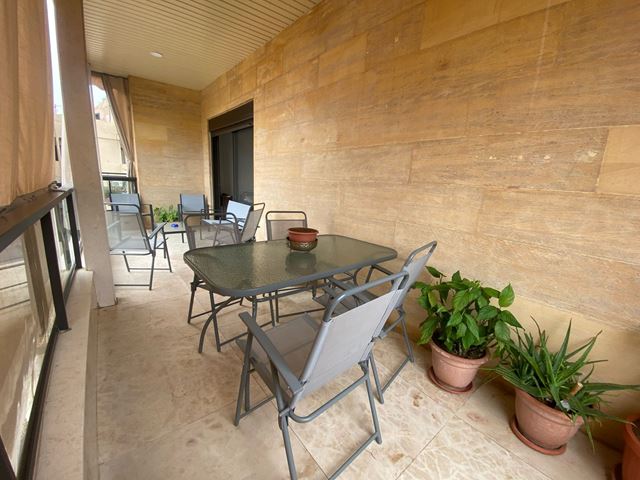 Apartment with a mountain view for sale in Mansourieh, Metn - photo 2