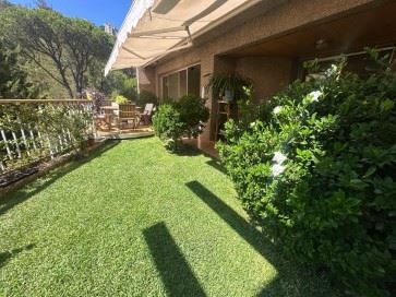 Villa with a garden for sale in Baabdat, Metn
