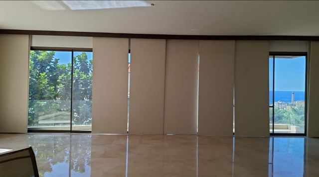 Apartment with a terrace for rent in Rabieh, Metn - photo 2