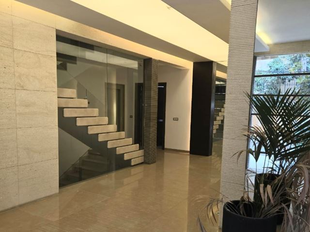 Apartment with a terrace for rent in Rabieh, Metn