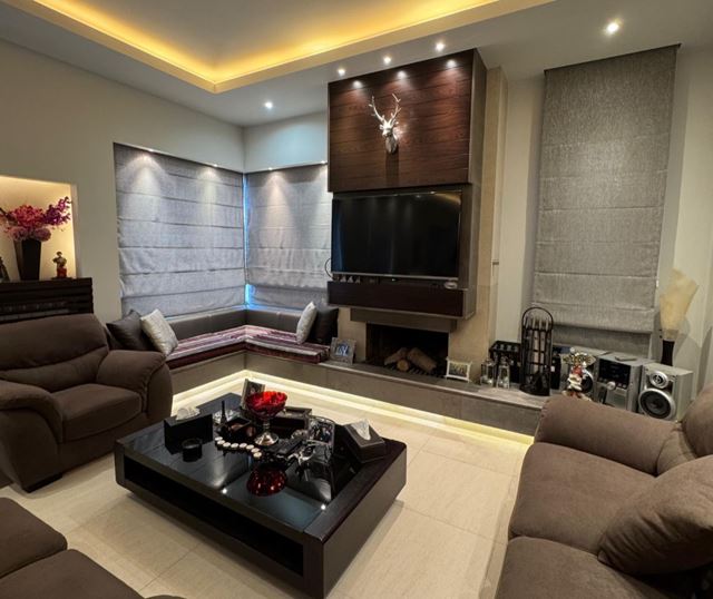Villa with a terrace for sale in Faytroun, Keserwan