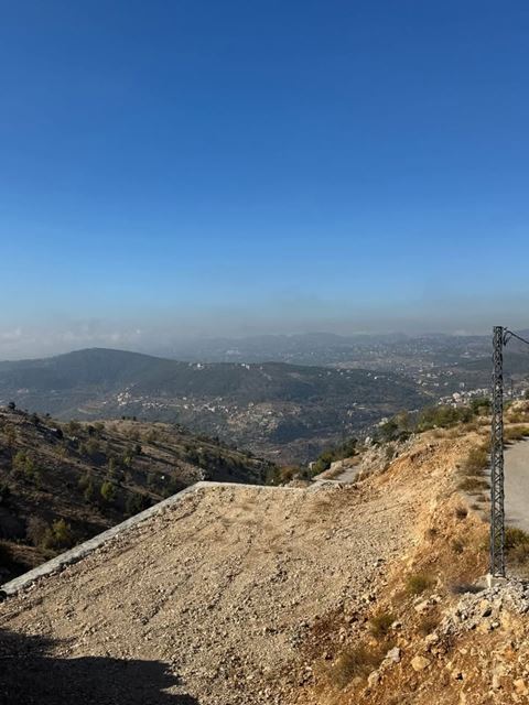 Land with a mountain view for sale in Zaarour, Metn - photo 2