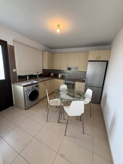 Furnished apartment for sale in Larnaca - photo 3