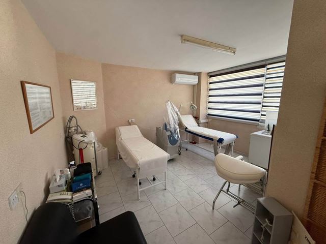 Office for sale in Larnaca - photo 3