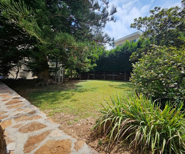 Sea-view villa for sale in Nahr ibrahim, Jbeil