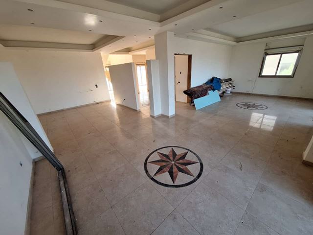Villa with a terrace for sale in Bikfaya, Metn - photo 2