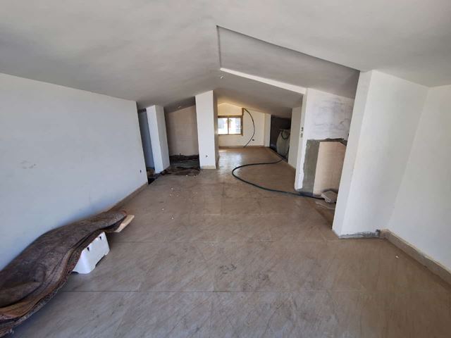 Villa with a terrace for sale in Bikfaya, Metn - photo 3