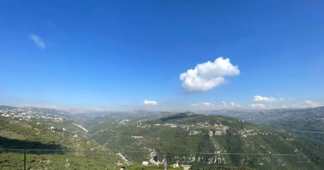 Land for sale in Bet Mery, Metn