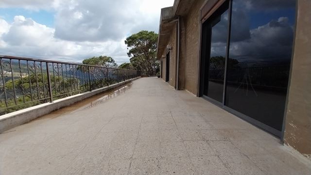 House with a mountain view for sale in Bet Mery, Metn