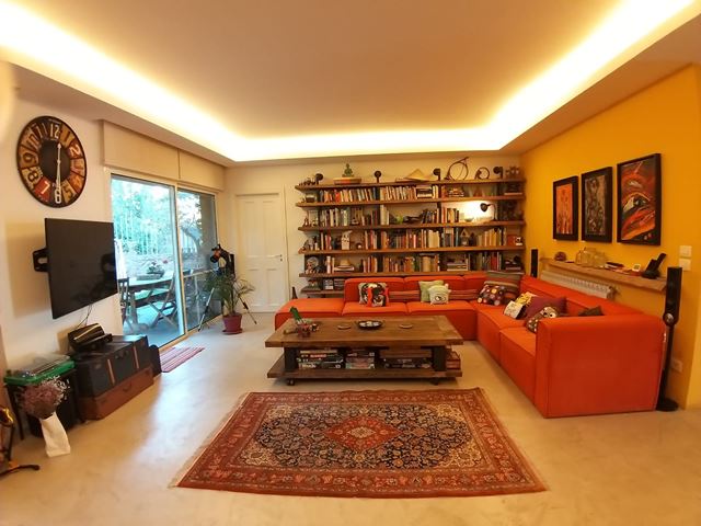Apartment with a pool for sale in Broumana, Metn - photo 2