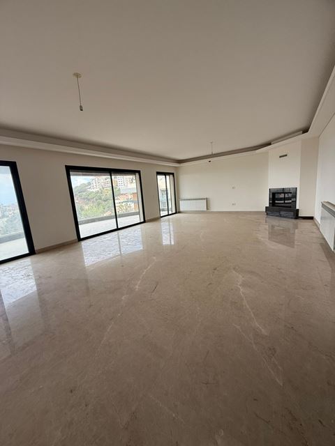 Sea-view apartment for sale in Monteverde, Metn