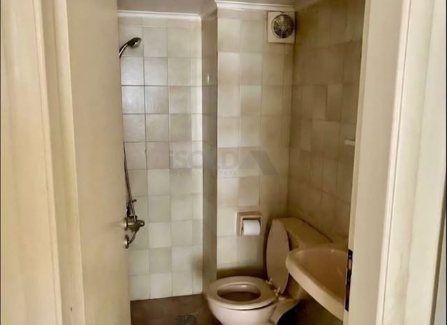 Apartment with a mountain view for sale in Ain Saade, Metn - photo 2