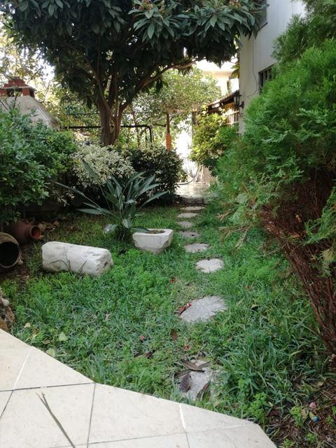 Apartment with a garden for sale in Blat, Jbeil