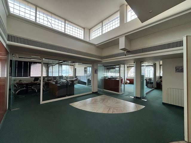 Sea-view office for rent in Jounieh, Keserwan - photo 3