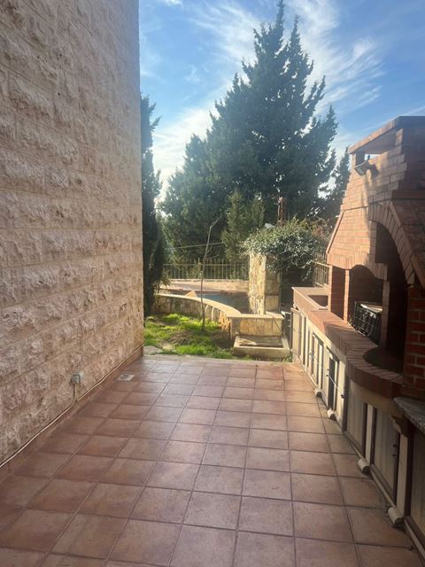 Apartment with a terrace for sale in Fatqa, Keserwan - photo 3