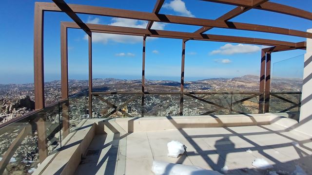 Sea-view apartment for sale in Fakra, Keserwan - photo 3