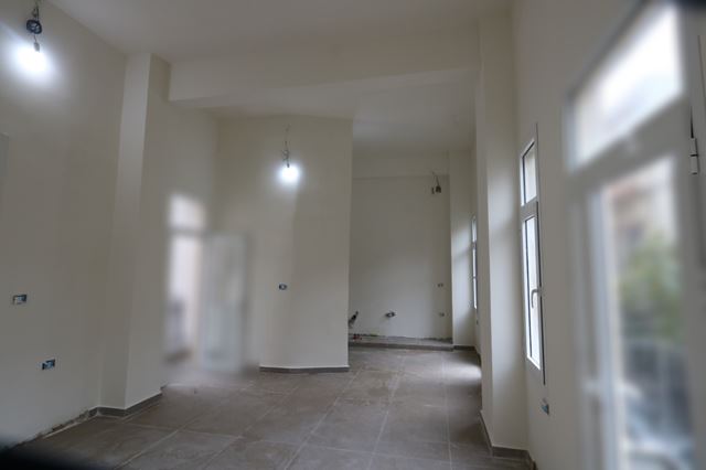 Building for rent in Berj Hammoud, Metn - photo 2