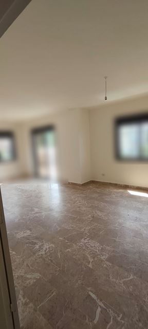 Apartment with a mountain view for sale in Ain El Rihaneh, Keserwan - photo 2
