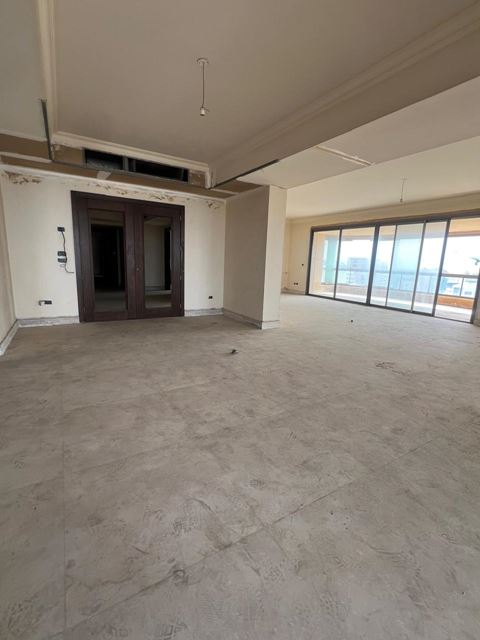 Sea-view apartment for sale in Ramlet El Bayda, Beirut - photo 3