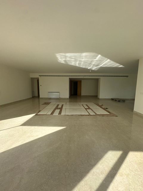 Apartment for rent in Ain el mrayseh, Beirut - photo 2