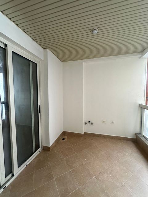 Apartment with a terrace for rent in Verdun, Beirut - photo 2