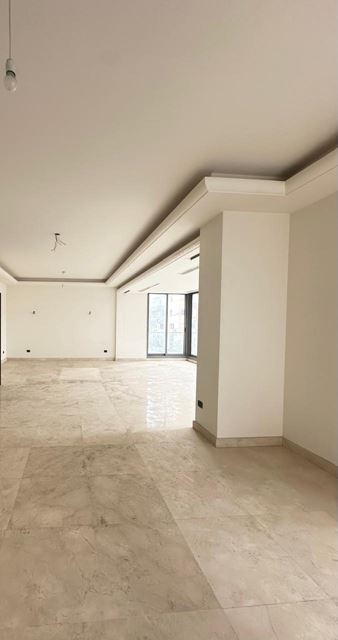 Apartment for sale in Ramlet El Bayda, Beirut