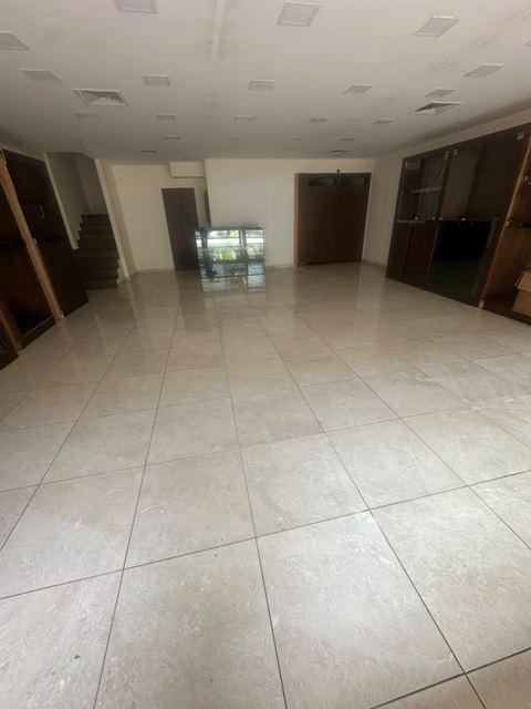 Store for rent in Verdun, Beirut