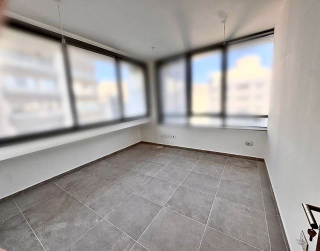 Office for sale in Adlieh, Beirut