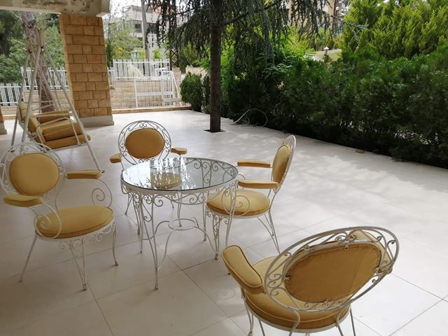 Villa with a terrace for sale in Baabdat, Metn - photo 2