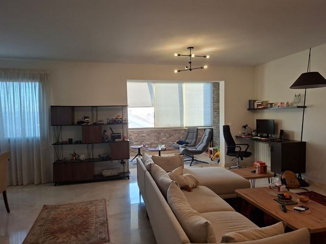 Apartment with a mountain view for rent in Daher El Souwwan, Metn