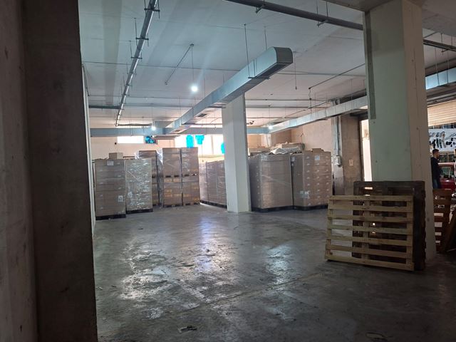 Warehouse for sale in Mazraat yachouh, Metn
