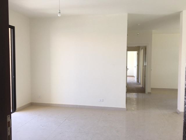 Apartment with a mountain view for sale in Jouret El Ballout, Metn - photo 2