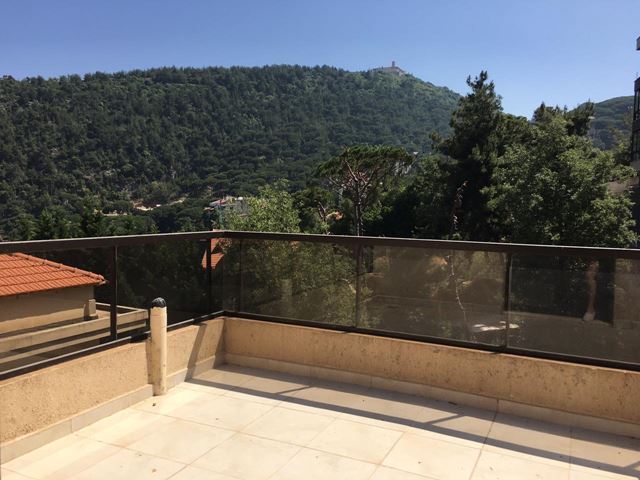 Apartment with a mountain view for sale in Jouret El Ballout, Metn - photo 3