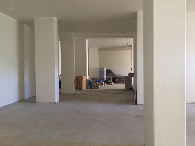 Showroom for sale in Zalka, Metn - photo 3