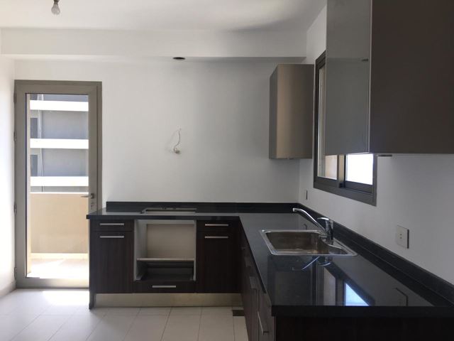 Sea-view apartment for sale in Ant Elias, Metn - photo 2