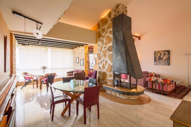 Apartment with a pool for rent in Mansourieh, Metn