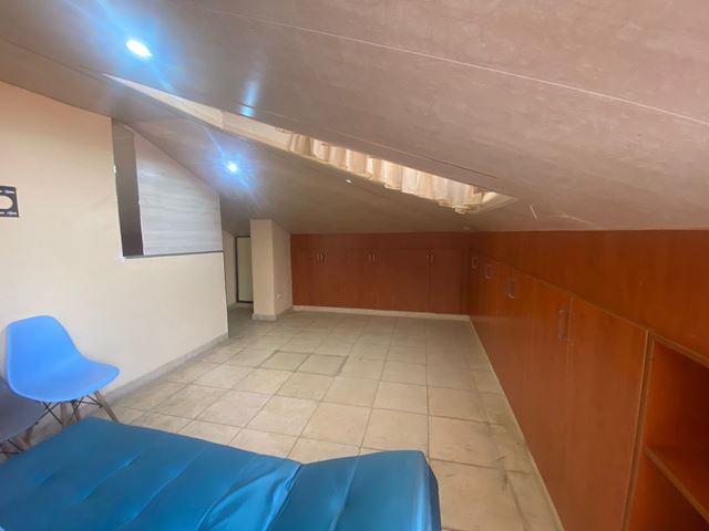 Apartment with a mountain view for rent in Jouret El Ballout, Metn - photo 2