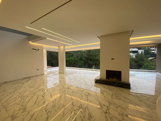 Apartment with a garden for sale in Baabdat, Metn