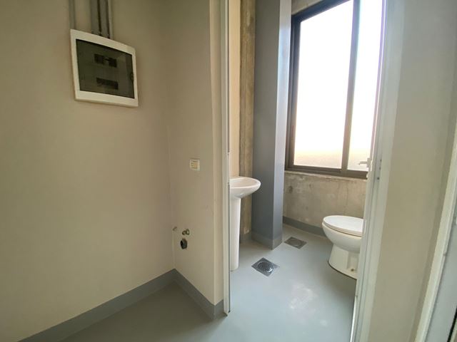 Store for sale in Mazraat yachouh, Metn - photo 2